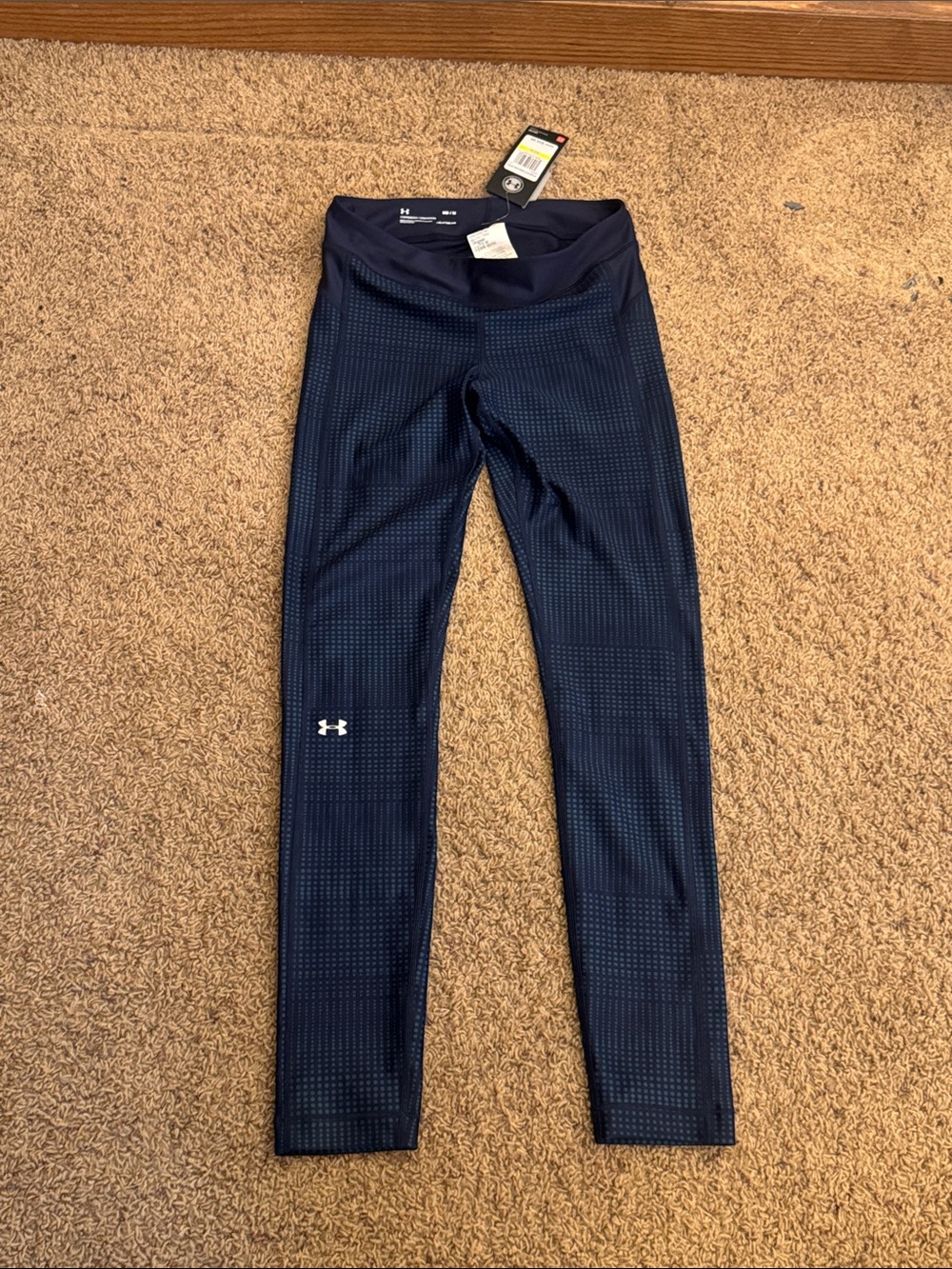 Under Armour Navy Blue Compression Leggings with Dot Design women Size M NWT